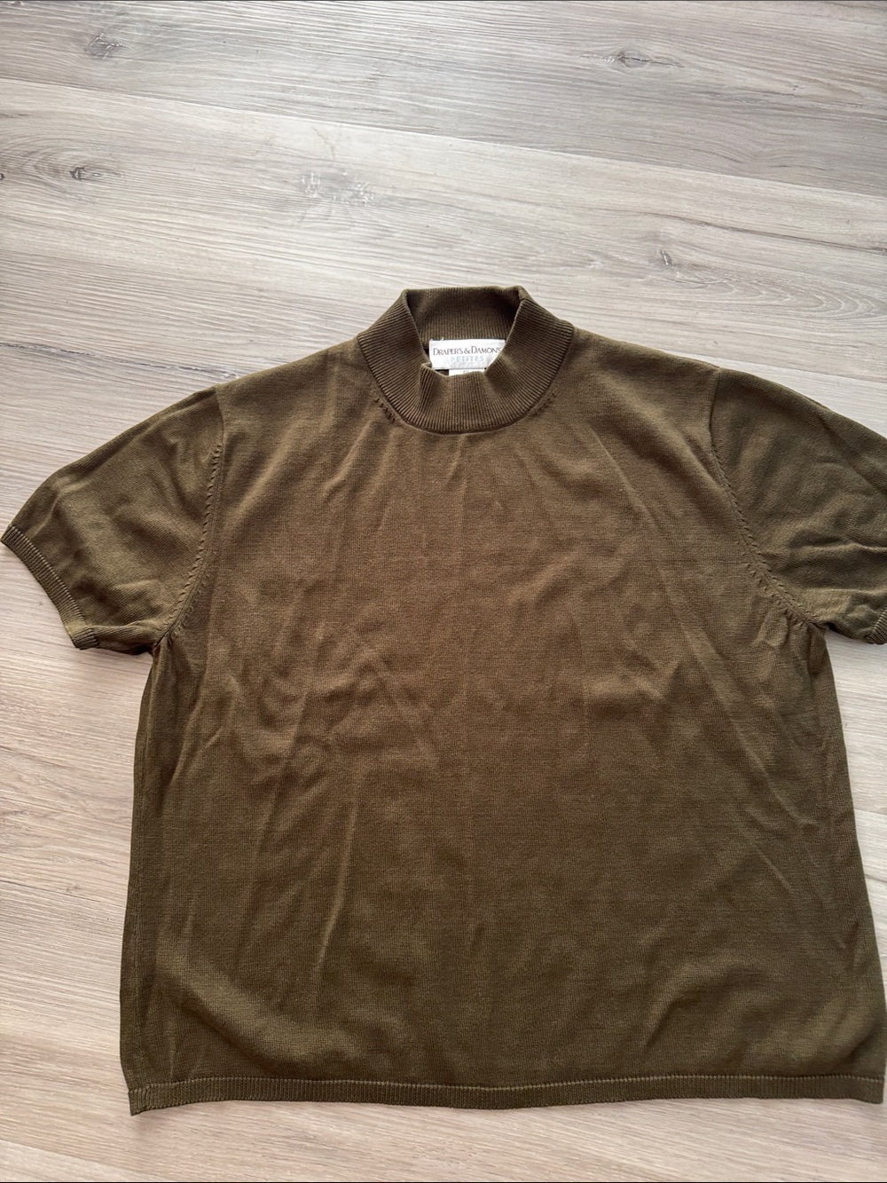 Drapers and Diamonds Olive Short-Sleeve Mock Neck Polo